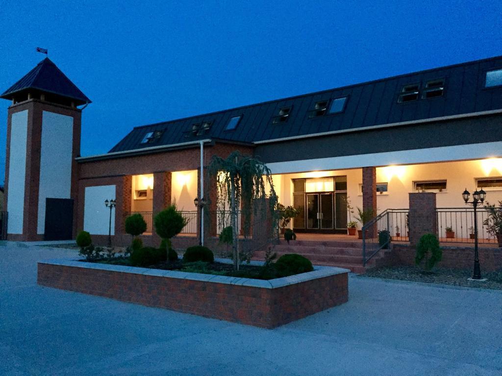 Guest House Hodus Vydrany المظهر الخارجي الصورة