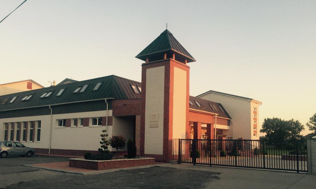 Guest House Hodus Vydrany المظهر الخارجي الصورة